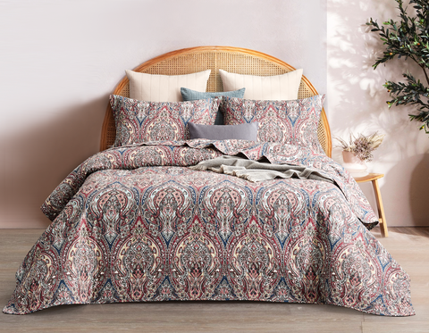 Patchwork butterfly floral quilted coverlet/bedspread set